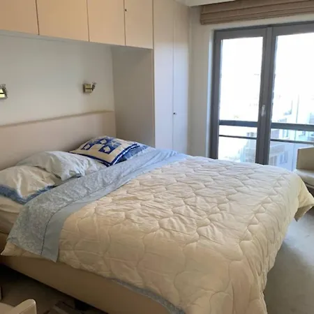 Daire In Belgium With Side Sea View