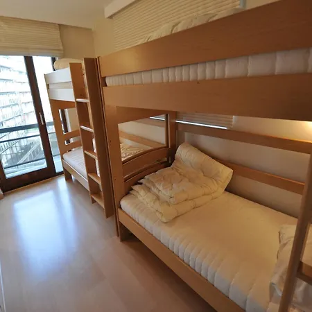 Апартаменты In Belgium With Side Sea View Кнокке-Хейст